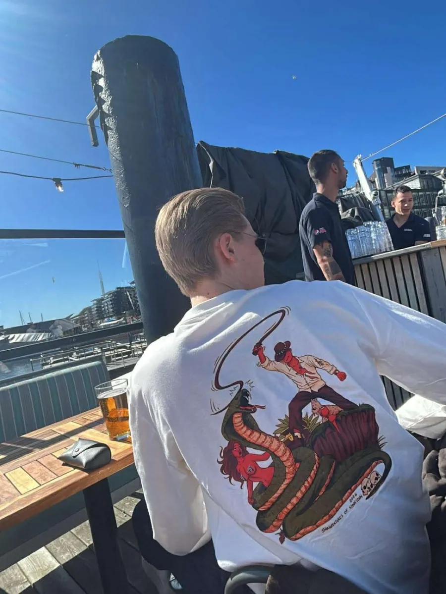 Russegruppa Shagventures of Stinn Stinn i longsleeve fra Frostline